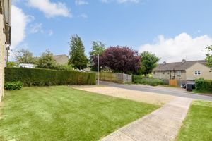 Front Garden- click for photo gallery